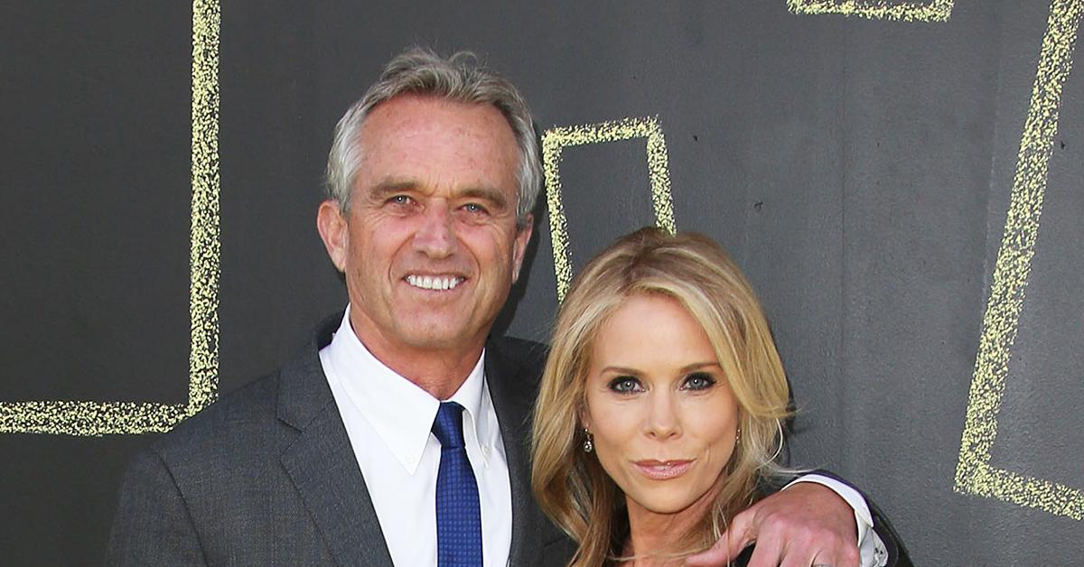 anti vaccine advocate robert kennedy jr and wife cheryl hines mandated a vaccine requirement