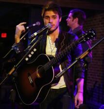 2010__01__wenn2701903 214×225.jpg