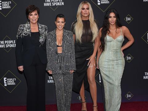 //fashion kardashians jenners best red carpet Peoples Choice Awards