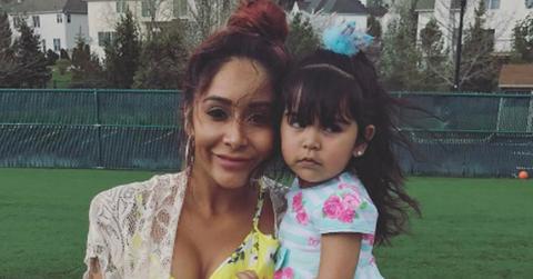 Snooki daughter giovanna look so much alike its scary hero