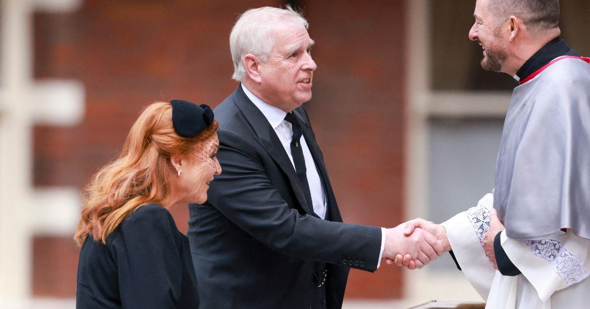 Photo ofSarah Ferguson and Andrew Mountbatten-Windsor made their first public appearance since Andrew lost his titles.