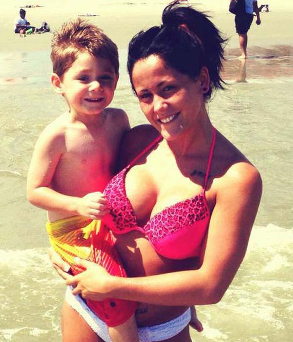 jenelle-evans-jace-beach-august-2013