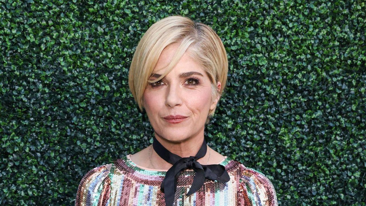 selma blair lawyer says actress was off medication during flight