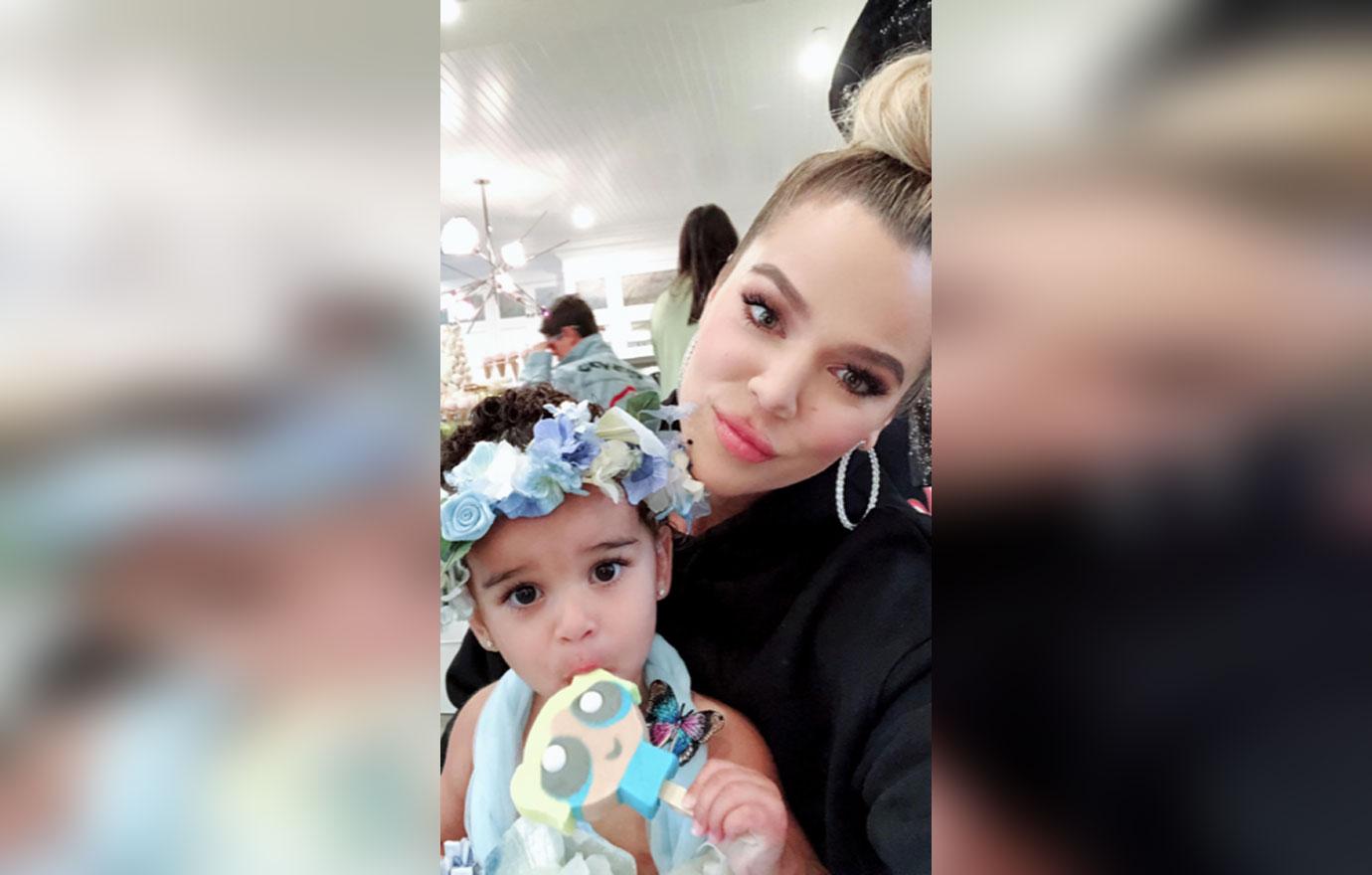 Khloe Kardashian Sings To Baby True On Instagram