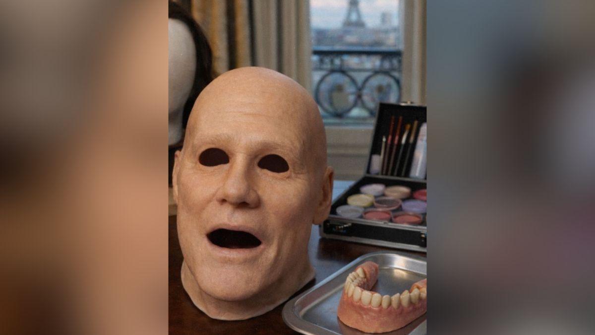 Image of A drag artist claimed he impersonated Jim Carrey.