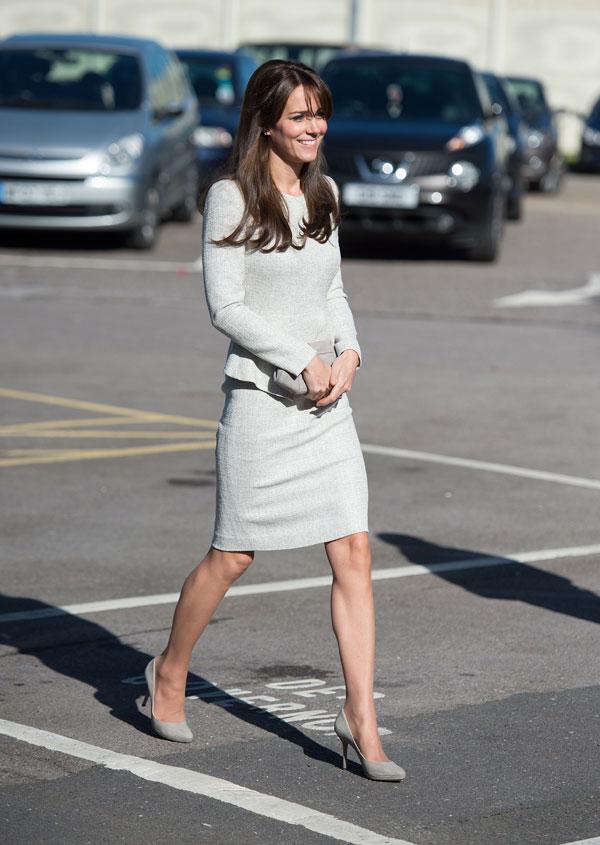 Kate middleton baby bump 04