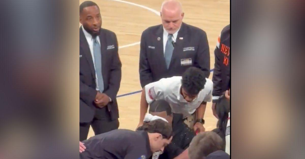 Tracy Morgan Gets Wheeled Out Of NY Knicks Game After Throwing Up