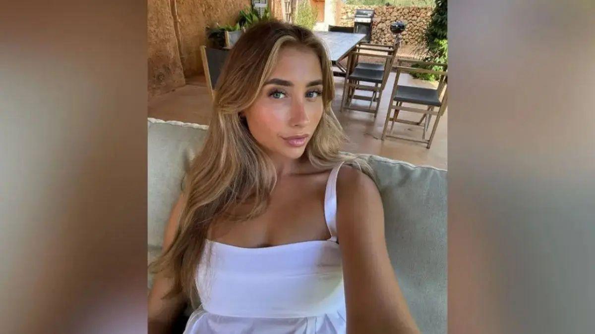 Photo of Lily Phillips hoped to be married with kids at 50-years-old.