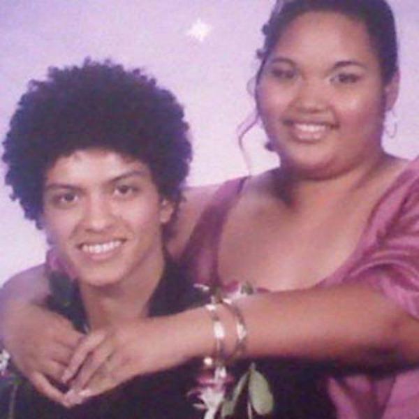 Bruno Mars prom