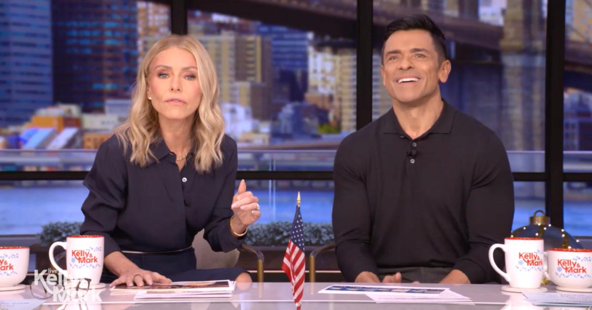 Photo of Kelly Ripa and Mark Consuelos.