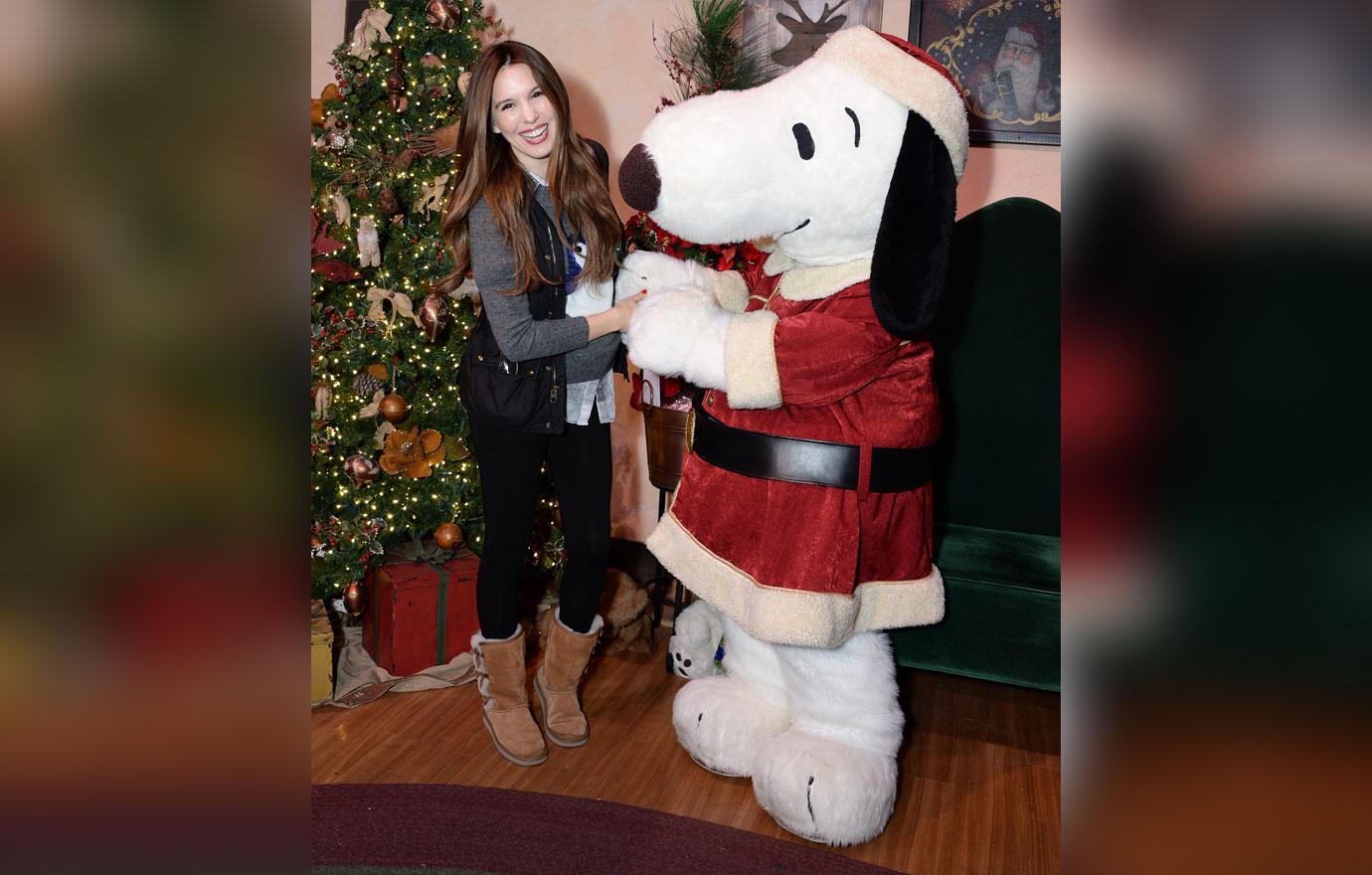 Celebrities Celebrate the Holidays at Knott’s Merry Farm