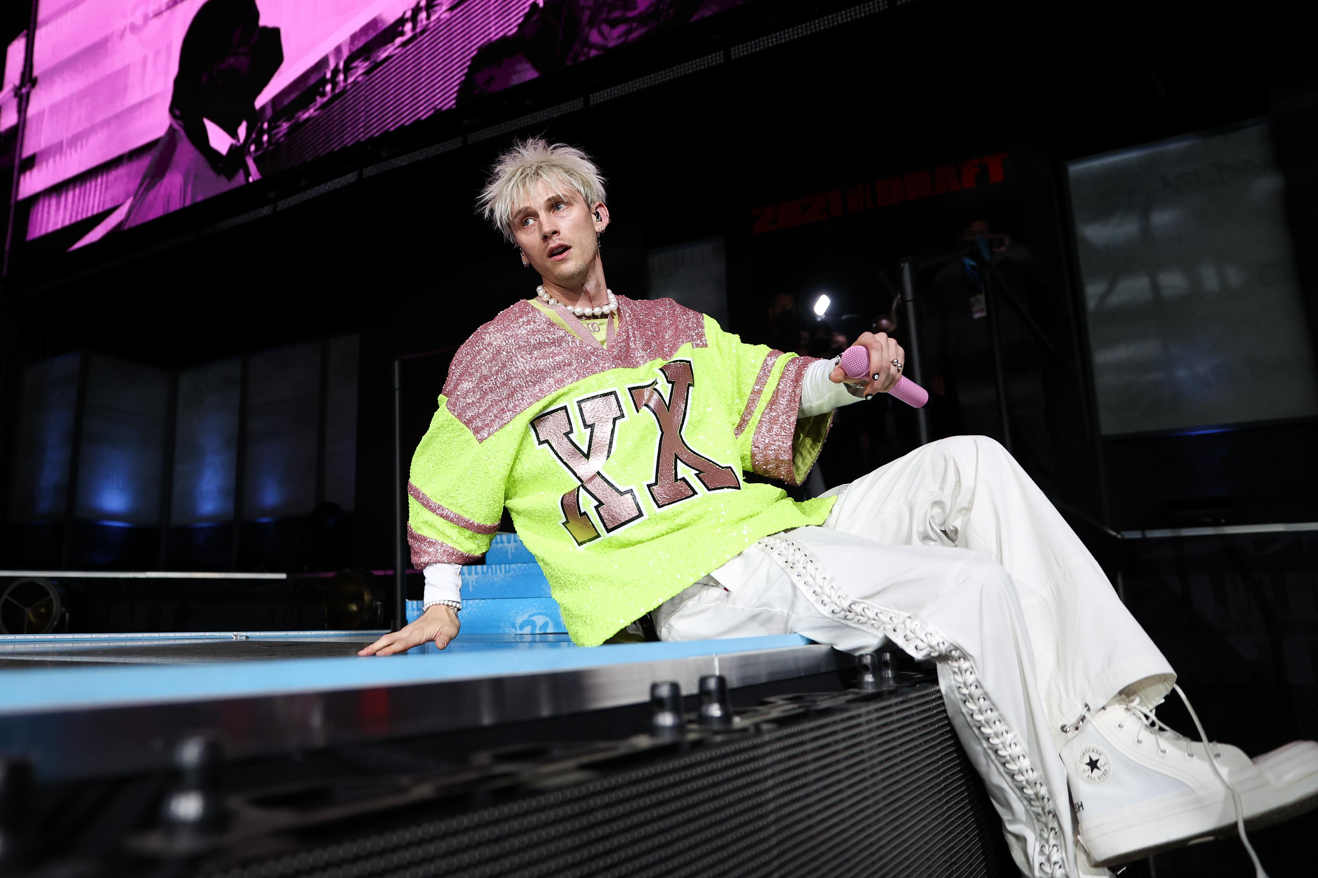 nfl draft concert series machine gun kelly  credit ben liebenberg_nfl