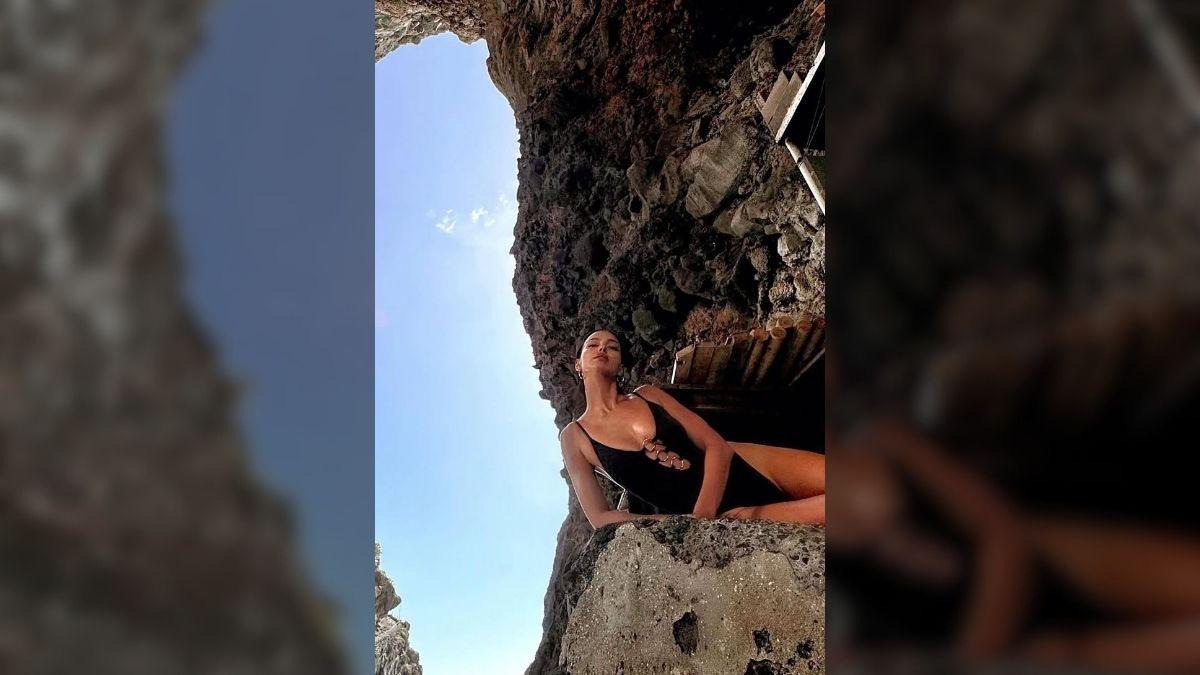 Photo of Irina Shayk flaunted her model curves while in nature. 