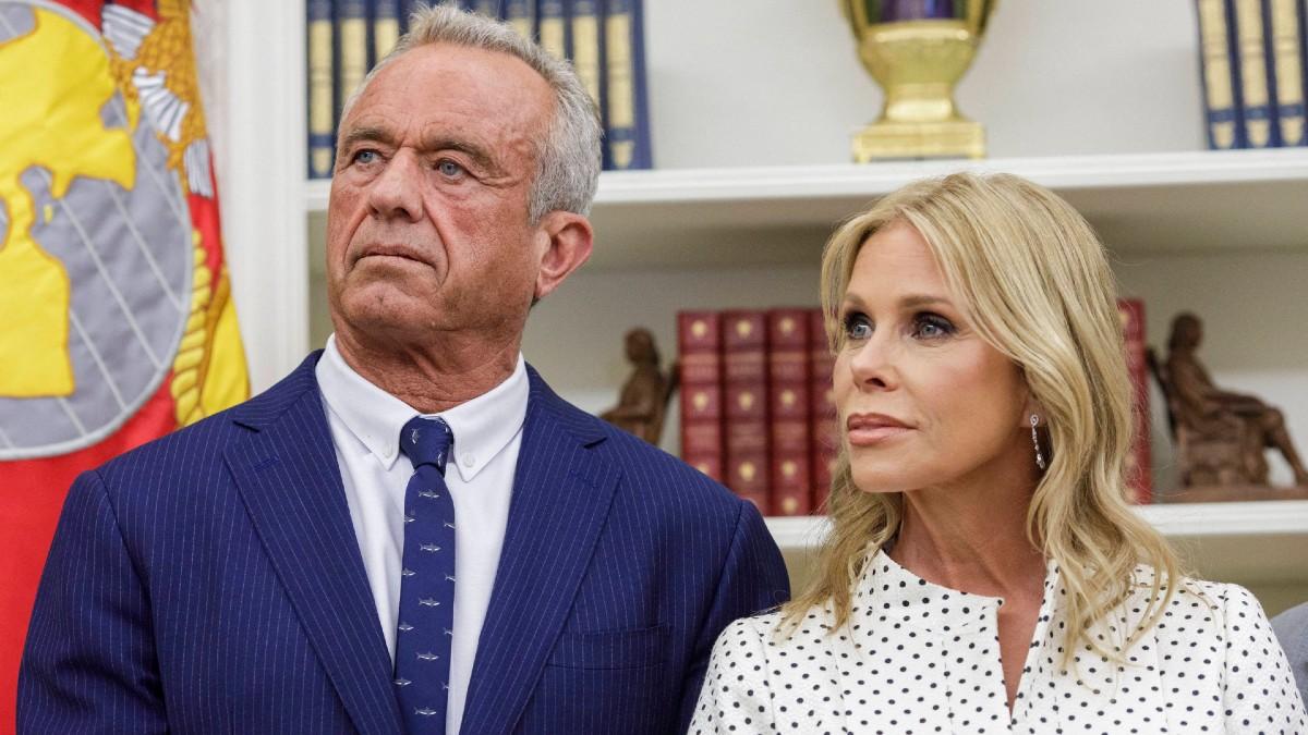 image of RFK Jr. works for Donald Trump. 