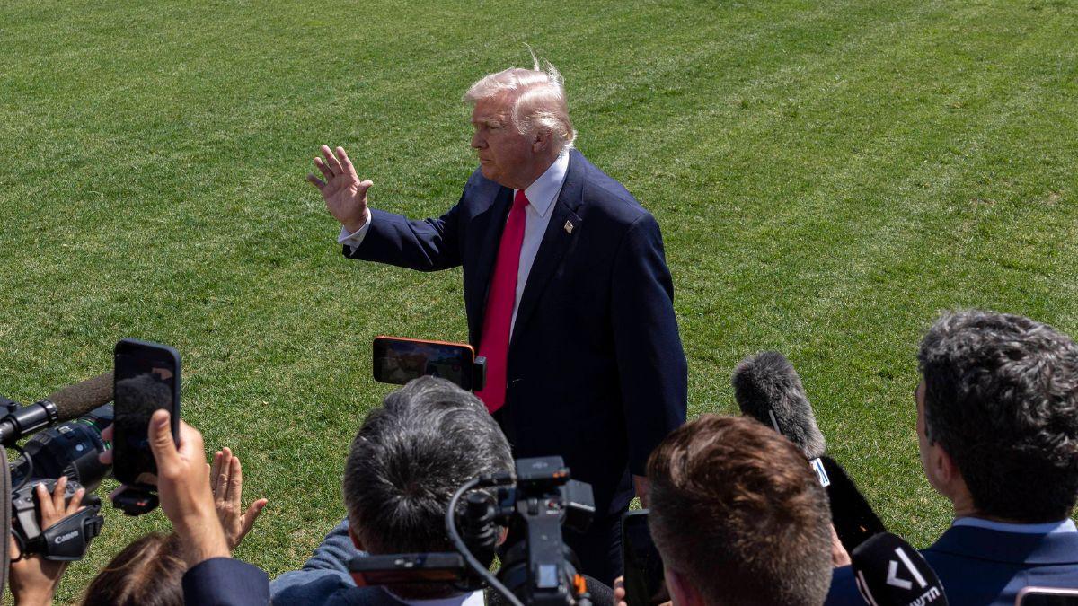 Journalists urged the association to 'demonstrate opposition' in an open letter.