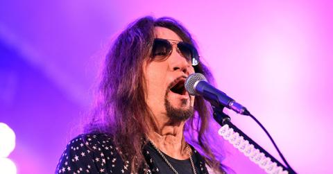 who was ace frehley kiss guitarist dead photos