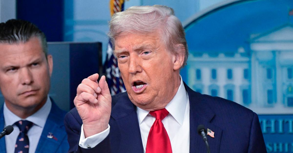 Image of Donald Trump was slammed for re-locating Barack Obama's portrait.