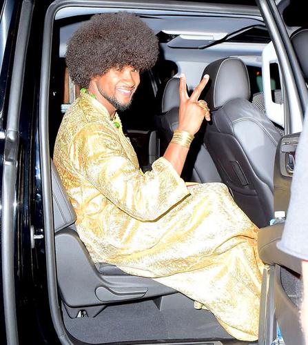 Groovy! WATCH Beyonce Dance With Jay Z At Her HUGE Star-Studded Soul ...