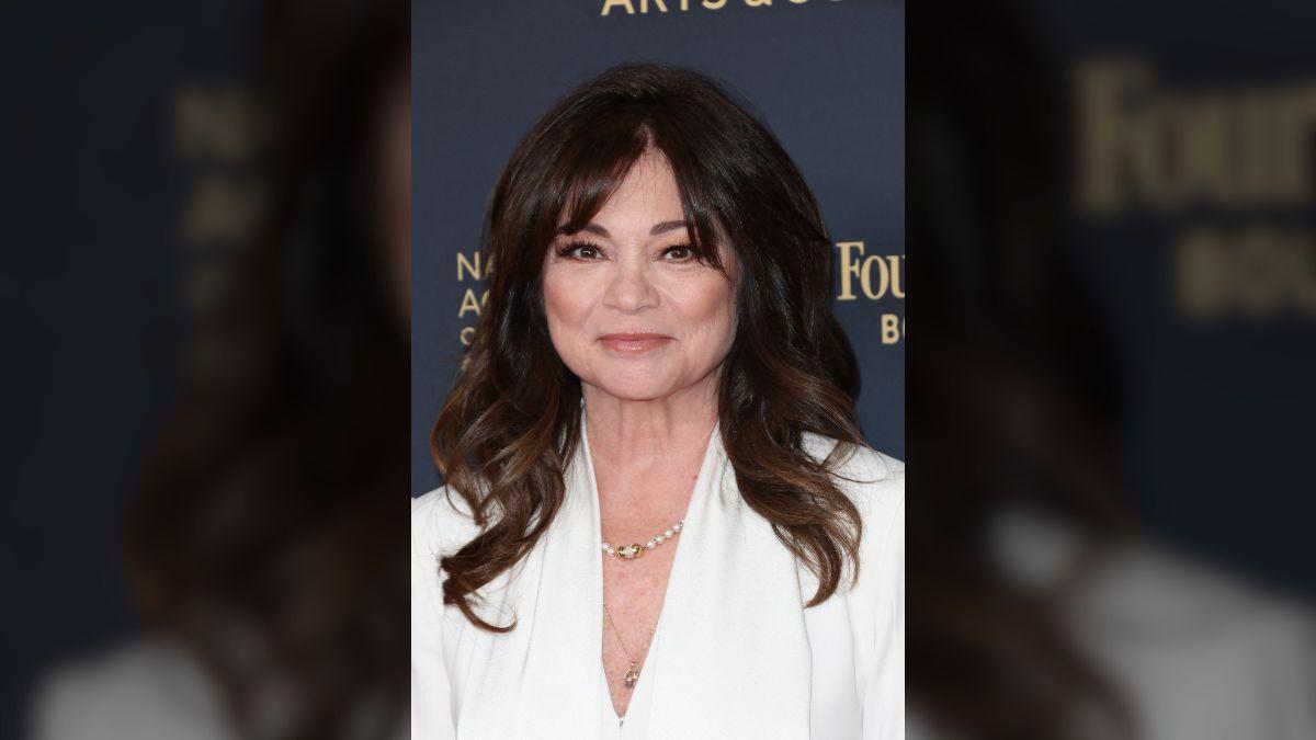 Photo of Valerie Bertinelli has never felt better after focusing on her 'mental and emotional health.'