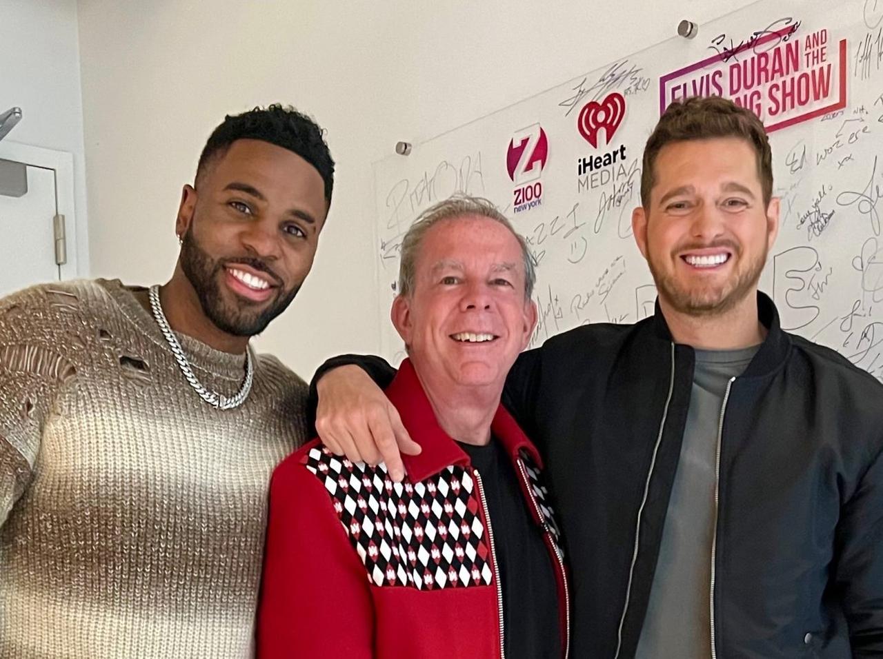 Jason Derulo Sparks Concern After Looking At Eclipse Without Glasses