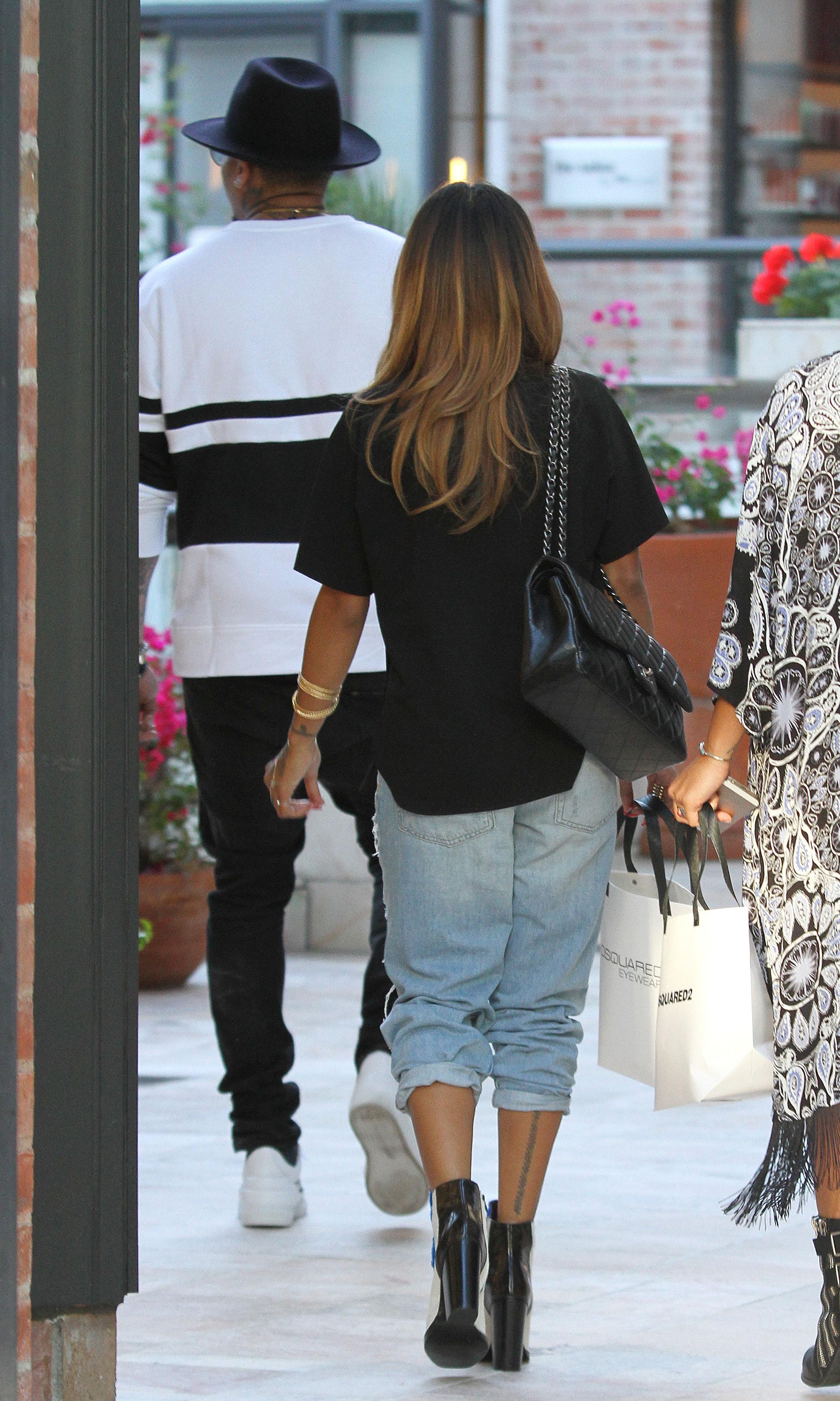 Chris Brown and girlfriend out for some shopping in Beverly Hills***NO DAILY MAIL SALES***