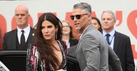 sandra bullock spreads late boyfriend bryan randalls ashes wyoming river