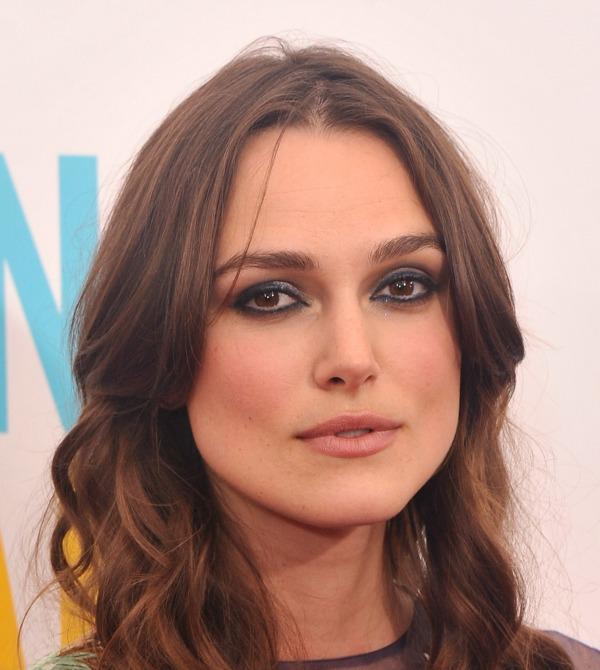 Do NOT Ask Keira Knightley To Do Karaoke!