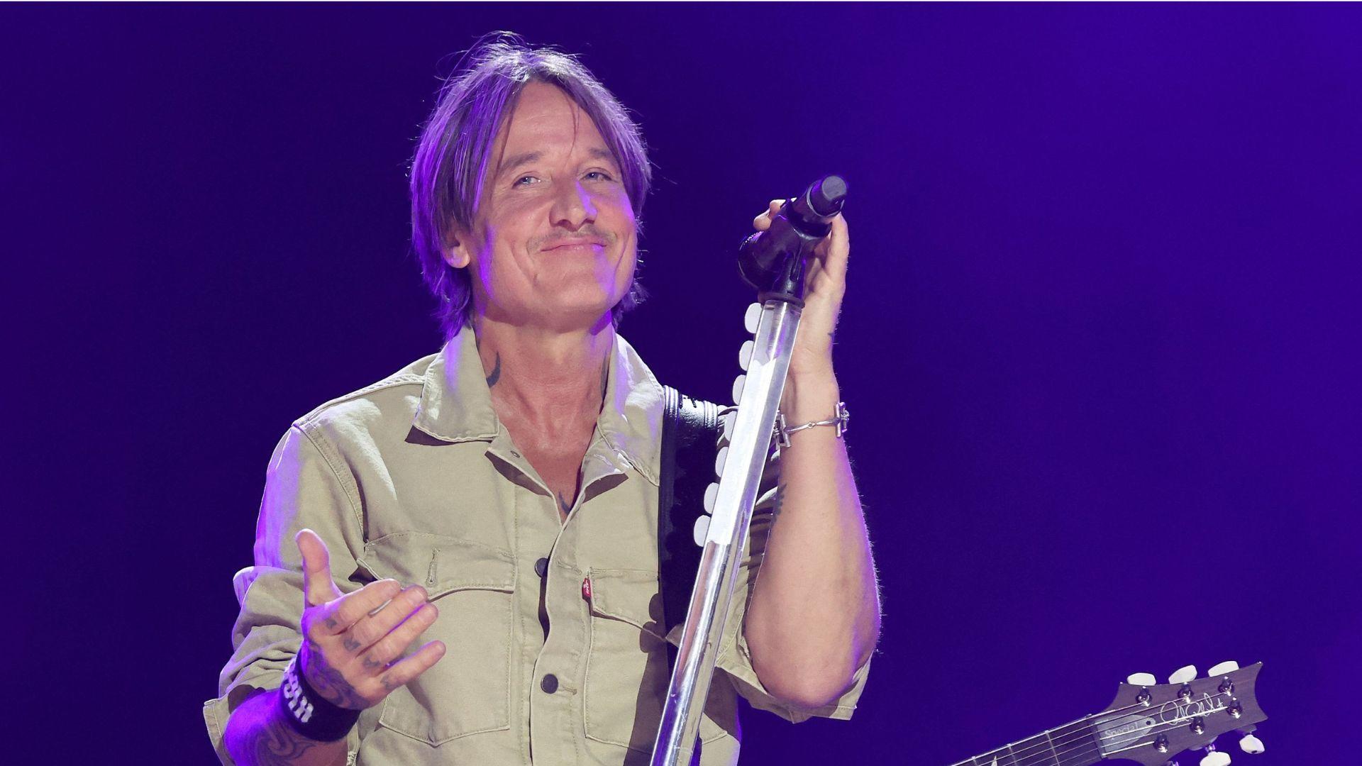 image of A source claimed Keith Urban does not want to publicly date someone new before Nicole Kidman because of the backlash he previously faced.