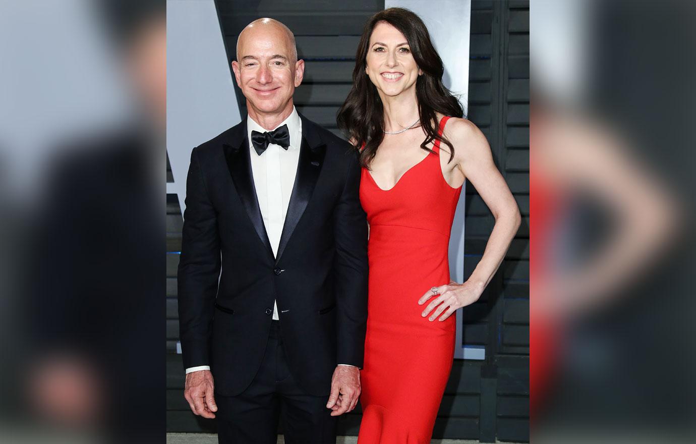 Jeff Bezos Ex Wife Mackenzie Scott Donates Billion Dollars