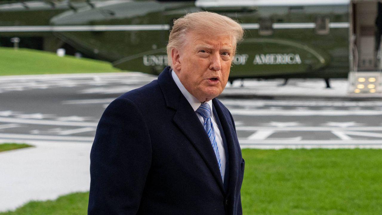 Image of Donald Trump received both cheers and boos during his visit to Neyland Stadium.