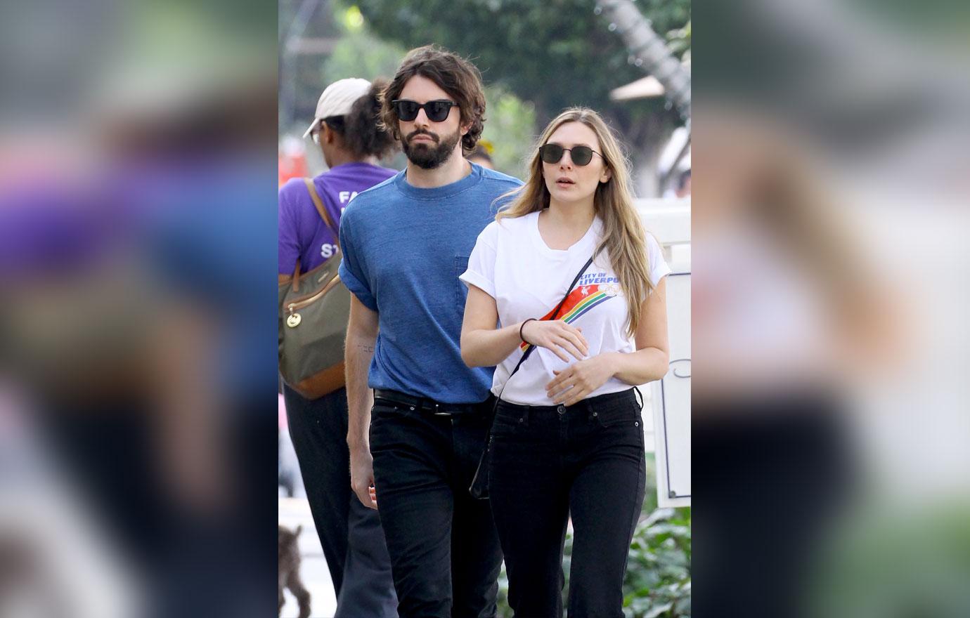 //elizabeth olsen robbie arnett engaged