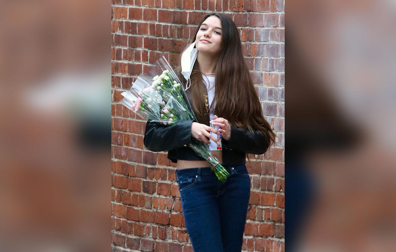 Katie Holmes And Tom Cruise S Daughter Suri Celebrates 15th Birthday Photos