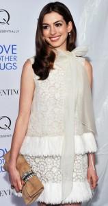 2010__12__okmagazine style annehathaway 158&#215;300.jpg