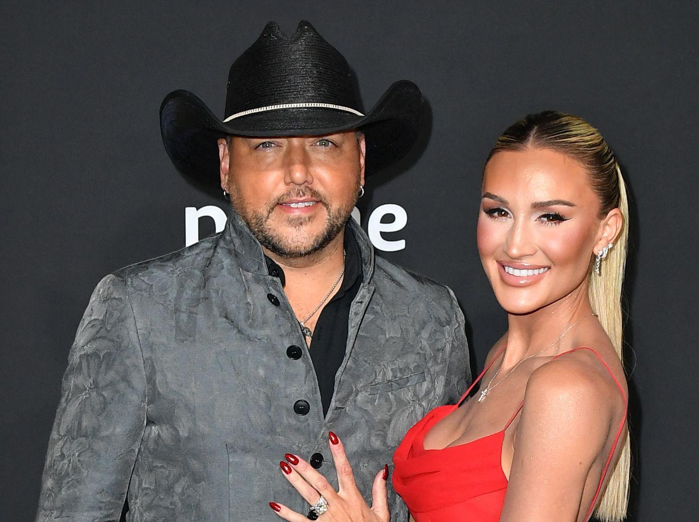 jason aldean wife brittany support controversies team