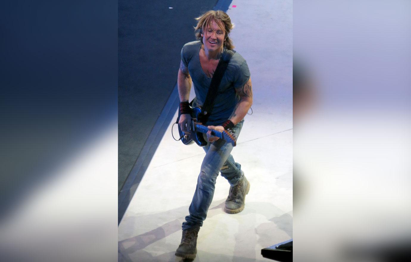 Keith Urban Serenade 2