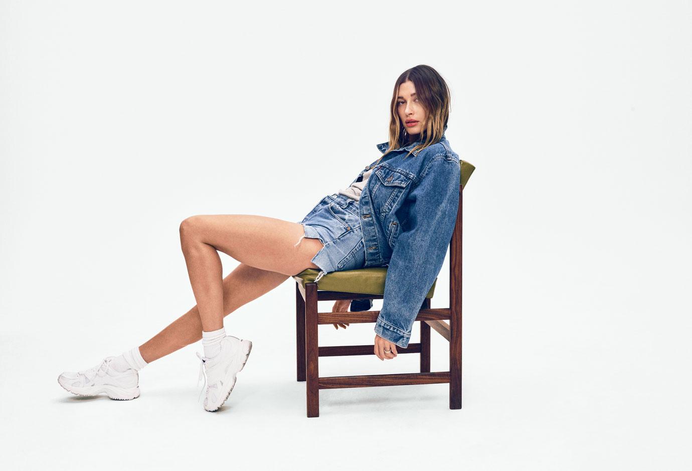 hailey bieber models for levis