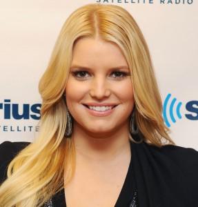 2011__08__Jessica Simpson Aug5newsbt 287&#215;300.jpg