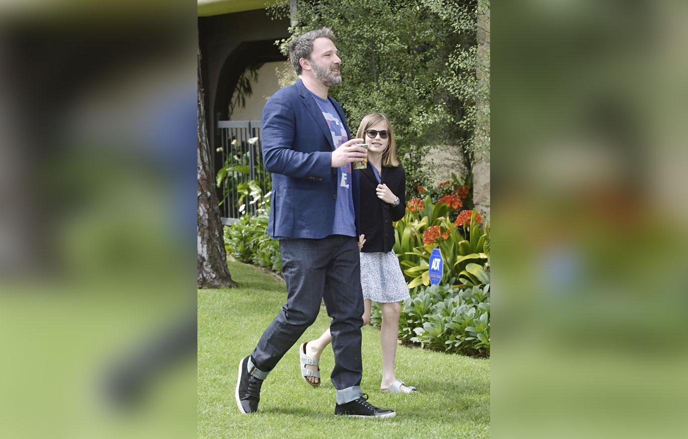 Jennifer Garner &amp; Ben Affleck Head To Church With Kids