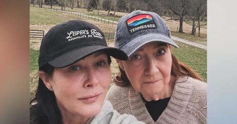 Photo of Shannen and Rosa Doherty