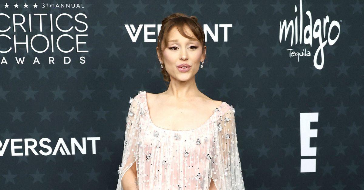 image of Ariana Grande was previously married to Dalton Gomez.