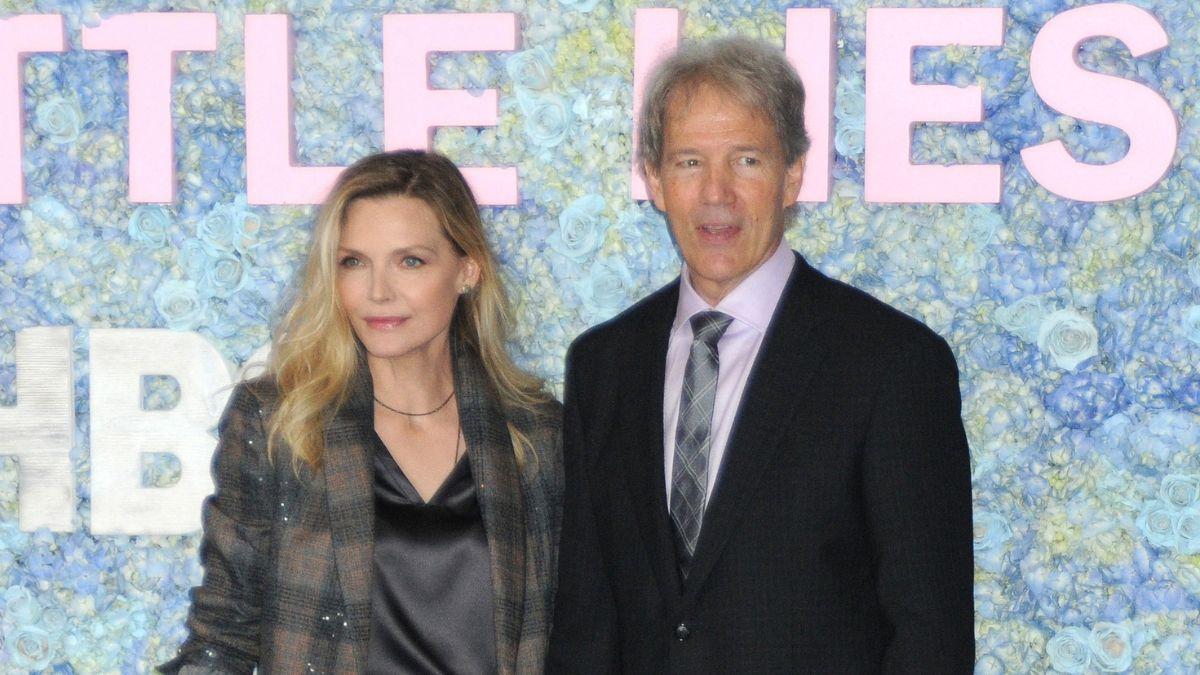 who is michelle pfeiffer husband david e kelley