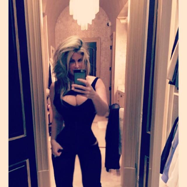 Kim zolciak waist training instagram2