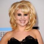 2010__12__Kelly_Osbourne_Dec1newsnea 148×150.jpg