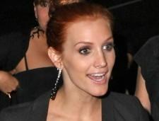 2009__09__ashlee92409 225×171.jpg