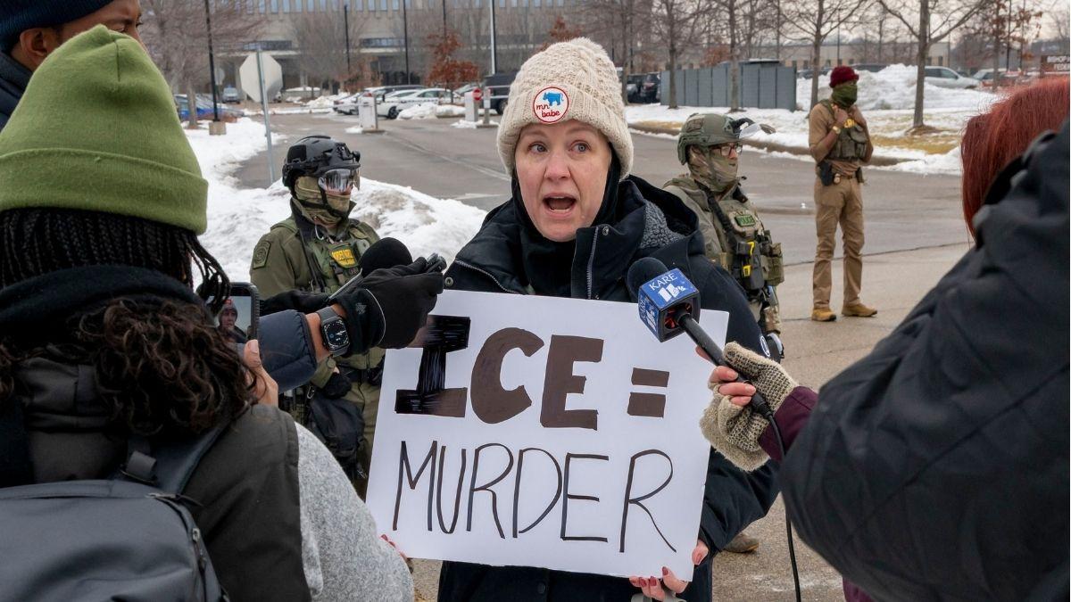 image of 'We are watching,' Casey Anthony warned.