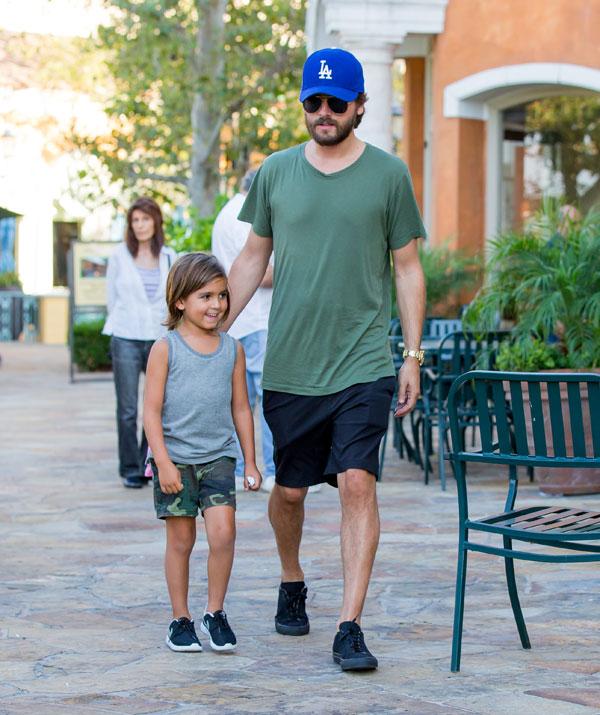 Scott disick focusing kids