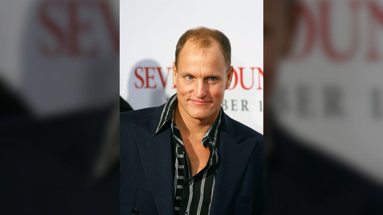 Image of Woody Harrelson recalled meeting Robert De Niro’s dogs at his New York home.