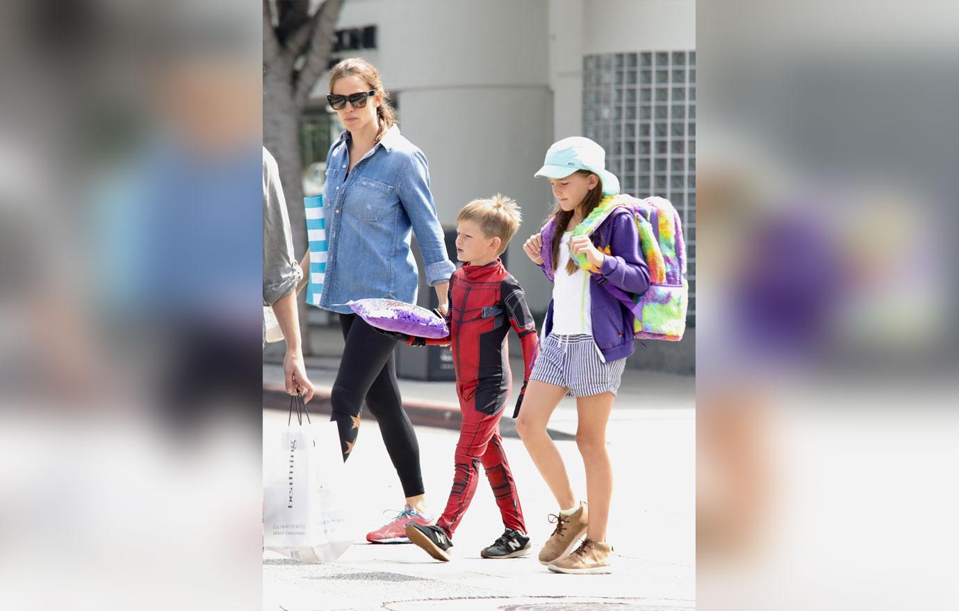 Jen with her kids