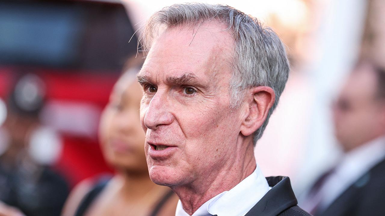Photo of Bill Nye was accused of comparing Donald Trump to Hitler.