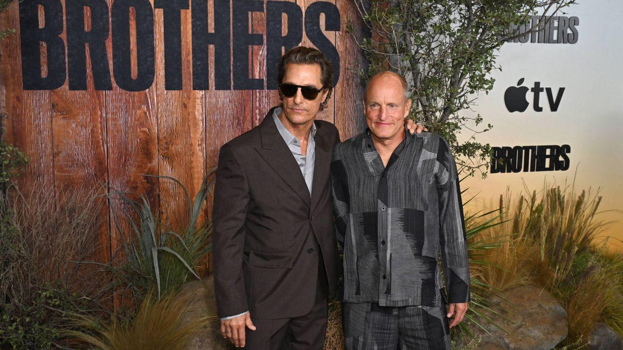 Image of Matthew McConaughey and Woody Harrelson. 